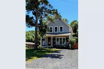 360 W Maine Avenue, Southern Pines, NC 28387 - Photo 1