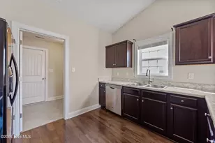 320 Aquamarine Cir, Jacksonville, NC 28546 - Photo 11