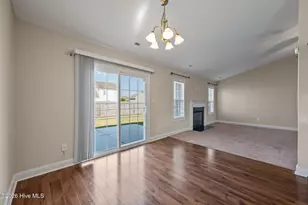 320 Aquamarine Cir, Jacksonville, NC 28546 - Photo 7