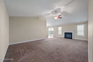 320 Aquamarine Cir, Jacksonville, NC 28546 - Photo 3