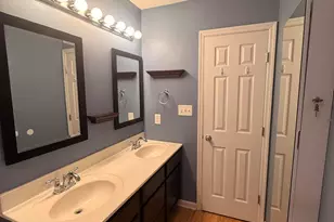 121 Laredo Dr, Jacksonville, NC 28540 - Photo 9