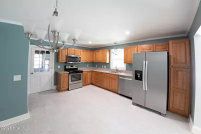 202 Carolina Pines Boulevard, New Bern, NC 28560 - Photo 7
