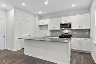 227 Pisgah St, Sanford, NC 27330 - Photo 5
