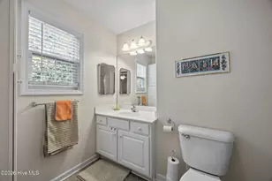 703 Hummingbird S, Swansboro, NC 28584 - Photo 21