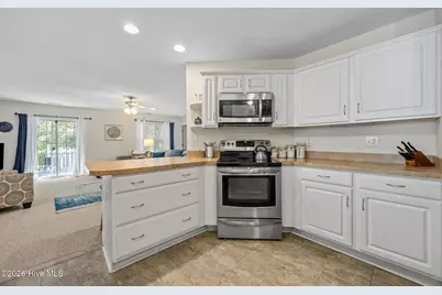 703 Hummingbird S, Swansboro, NC 28584 - Photo 7