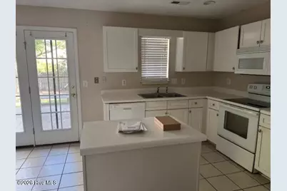 1405 Yardley Lane, Wilmington, NC 28412 - Photo 5