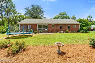 408 Jefferson Street, Hamlet, NC 28345 - Photo 11