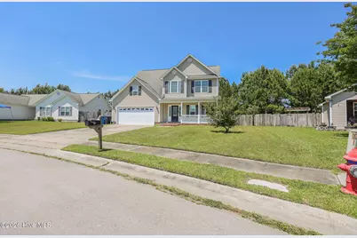 207 Willoughby Lane, Jacksonville, NC 28546 - Photo 3