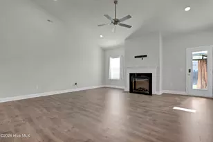 805 Washington Sq, Richlands, NC 28574 - Photo 13