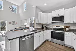 3647 Roseblossom Dr, Leland, NC 28451 - Photo 11