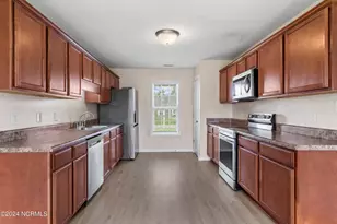 302 Redemption Ct, Jacksonville, NC 28546 - Photo 7