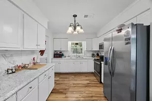 616 S Orange St, Wallace, NC 28466 - Photo 17