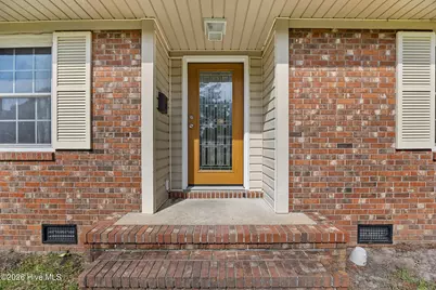 616 S Orange Street, Wallace, NC 28466 - Photo 5