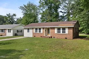 616 S Orange St, Wallace, NC 28466 - Photo 35