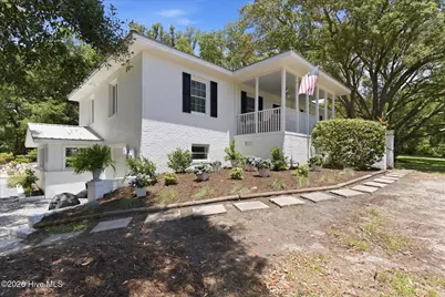 305 River Drive, Southport, NC 28461 - Photo 3
