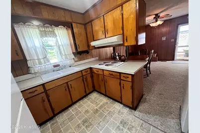 2085 New Britton Highway E, Whiteville, NC 28472 - Photo 3
