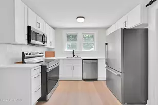 209 Hendricks St, Rocky Mount, NC 27801 - Photo 9