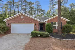 14 Juniper Ln, Pinehurst, NC 28374 - Photo 1