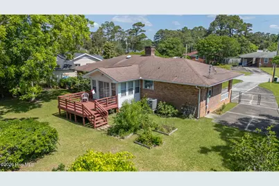 814 S Yaupon Terrace, Morehead City, NC 28557 - Photo 5