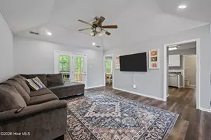 619 Fox Ridge Ct, Havelock, NC 28532 - Photo 5