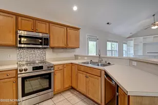 611 Catamaran Dr, Wilmington, NC 28412 - Photo 7