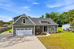172 Lea Dr, Hampstead, NC 28443 - Photo 1