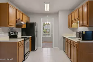 1345 Butterwood Cir, Fayetteville, NC 28314 - Photo 5