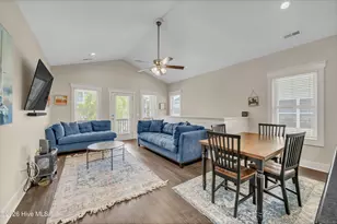 1406 Snapper Ln, Carolina Beach, NC 28428 - Photo 9