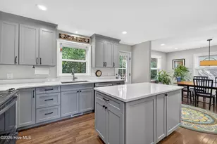 305 Embassy Cir, Wilmington, NC 28412 - Photo 11