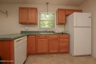 116 Live Oak Dr, Jacksonville, NC 28540 - Photo 11