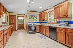 586 Northwoods Country Rd, Tarboro, NC 27886 - Photo 7