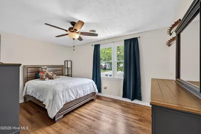 512 Woodhaven Drive, Jacksonville, NC 28540 - Photo 17