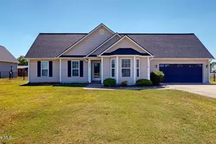 504 Planters Ridge Dr, Pikeville, NC 27863 - Photo 1