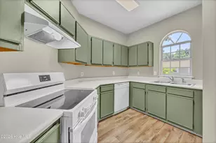 733 Bragg Dr, Wilmington, NC 28412 - Photo 3