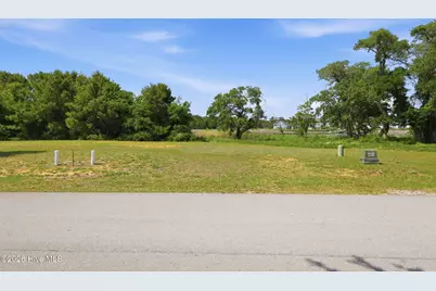 647 Cannonsgate Drive, Newport, NC 28570 - Photo 5