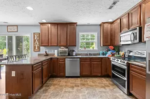 338 Rose Bud Ln, Holly Ridge, NC 28445 - Photo 9