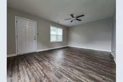 12 Portwest Townhouses Court #Apt D, Swansboro, NC 28584 - Photo 3