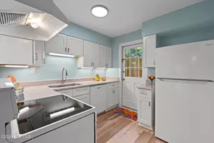 220 Elizabeth St, Chapel Hill, NC 27514 - Photo 7