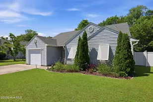 2916 Mandy Ln, Morehead City, NC 28557 - Photo 3