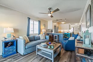1068 Ocean Blvd W, Holden Beach, NC 28462 - Photo 11