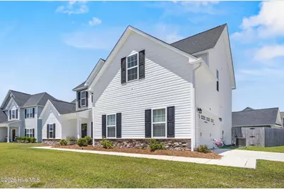 328 Windmill Light Way, Sneads Ferry, NC 28460 - Photo 3