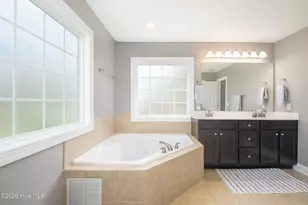 804 Canvas Ct, Swansboro, NC 28584 - Photo 19