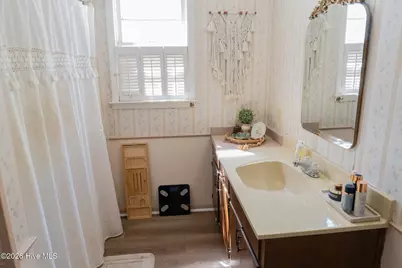 512 S Ashe Street, Bladenboro, NC 28320 - Photo 25