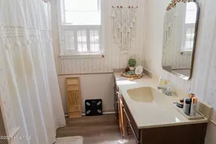 512 S Ashe St, Bladenboro, NC 28320 - Photo 25