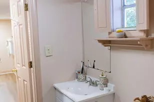 512 S Ashe St, Bladenboro, NC 28320 - Photo 29