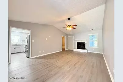 3027 Steeple Chase Court, Jacksonville, NC 28546 - Photo 3