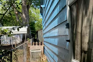 303 E 11th St, Washington, NC 27889 - Photo 69