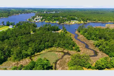 292 Southern Plantation Drive S, Oriental, NC 28571 - Photo 15