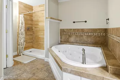 607 Oakwood Avenue, Jacksonville, NC 28546 - Photo 33
