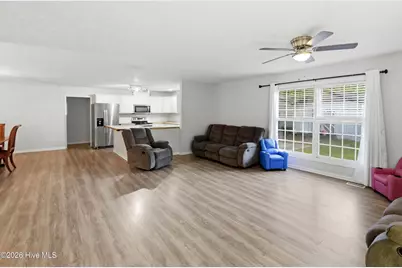 607 Oakwood Avenue, Jacksonville, NC 28546 - Photo 9